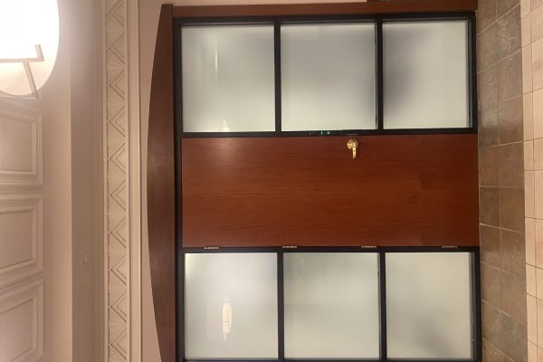 Meadows Urquhart_WindowFilm_LuxeFrost_Interior_Corporate (2)